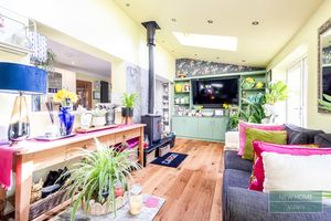 Photo 14- click for photo gallery